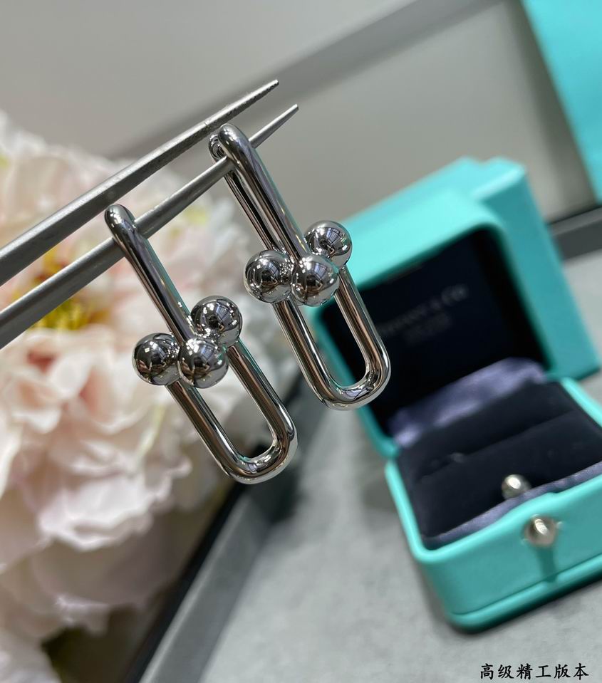 T.F. HardWear Large Link Earrings - Gorchic - $44.99