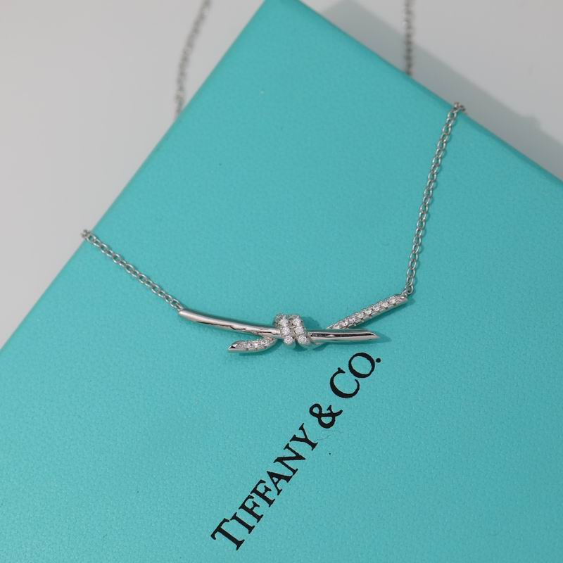 T.F. Knot Pendant Necklace - Gorchic - $44.99