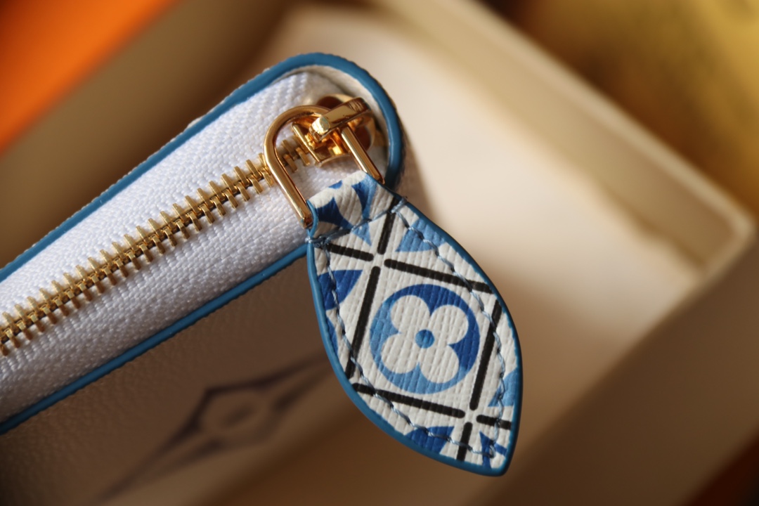 [TOP]Designer Zippy Coin Purse Bag - Blue - Gorchic - $136.99