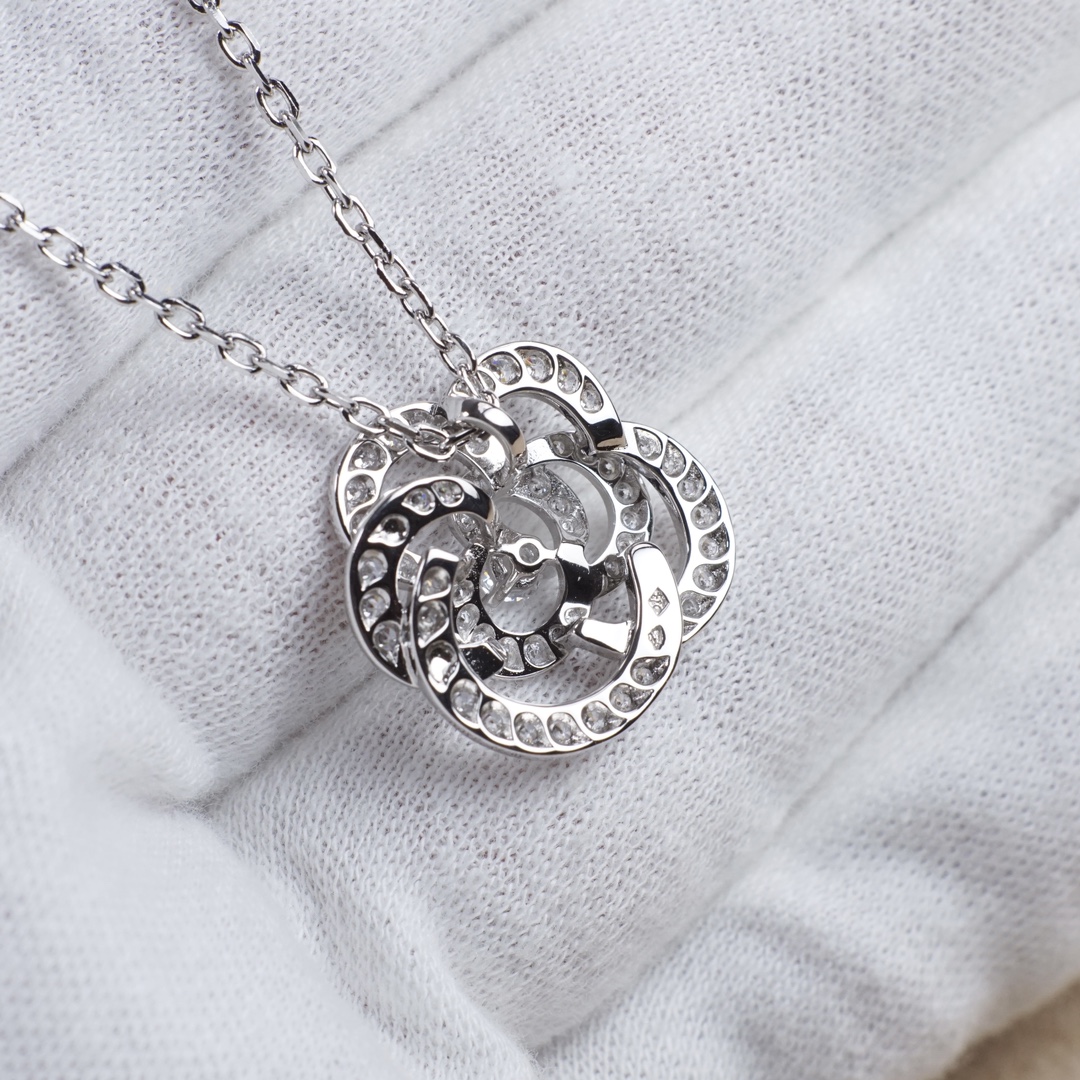 CC Inspired  Fil de Camélia necklace - Gorchic - $44.99