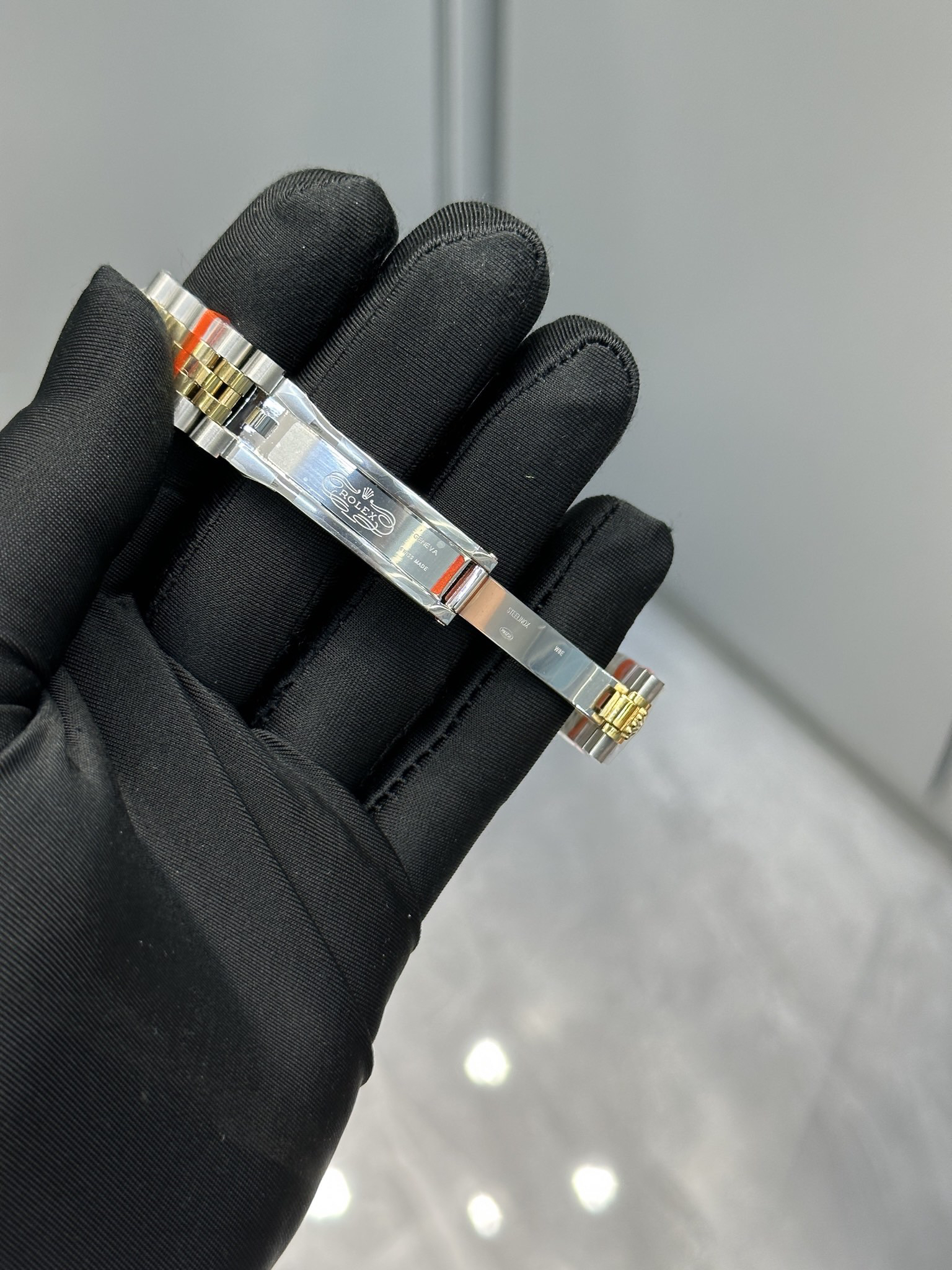 Rolex Datejust Rolex watch, Oystersteel, Yellow Gold, Classic Size - Gorchic - $246.99