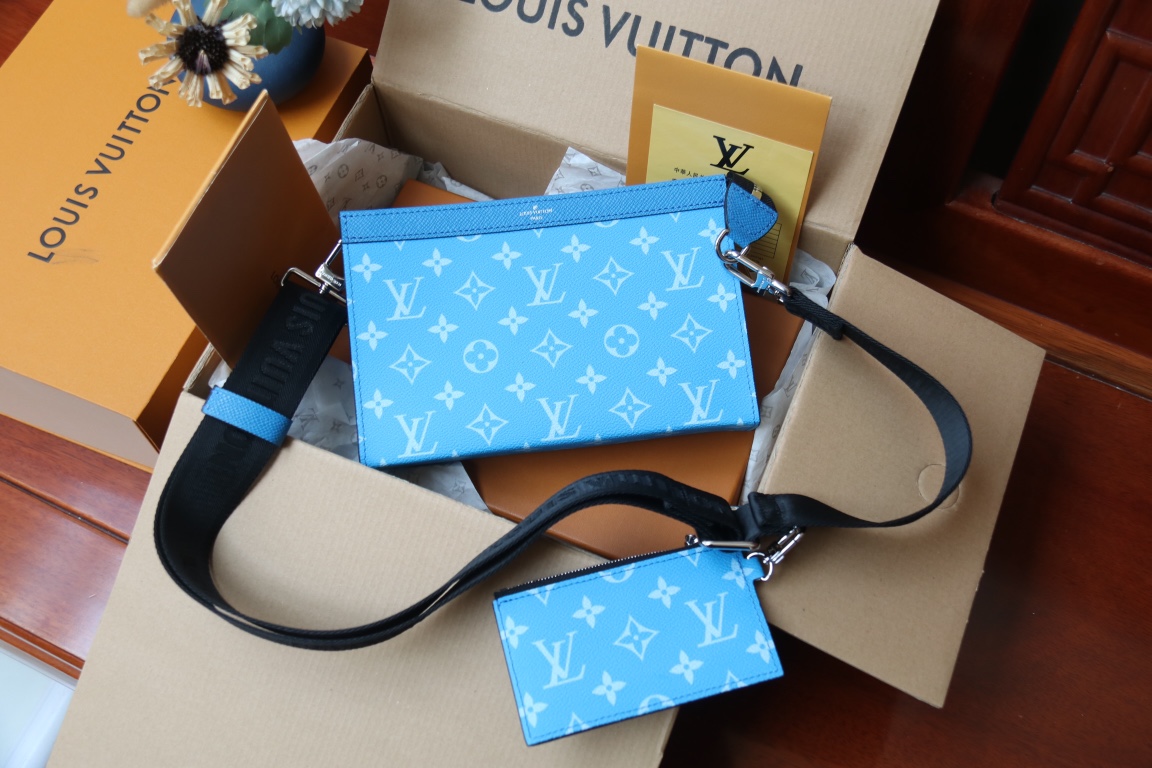 [TOP]Designer Gaston Wearable Wallet/Shoulder Bag - Blue - Gorchic - $168.99