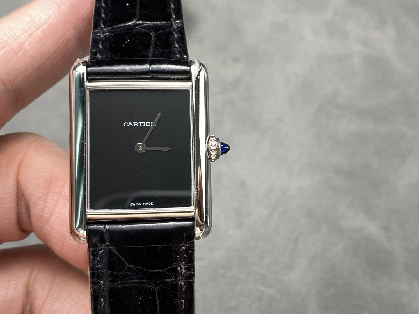 Cartyer Tank Must De Cartyer watch, White Gold, Large Model - Gorchic - $99.99