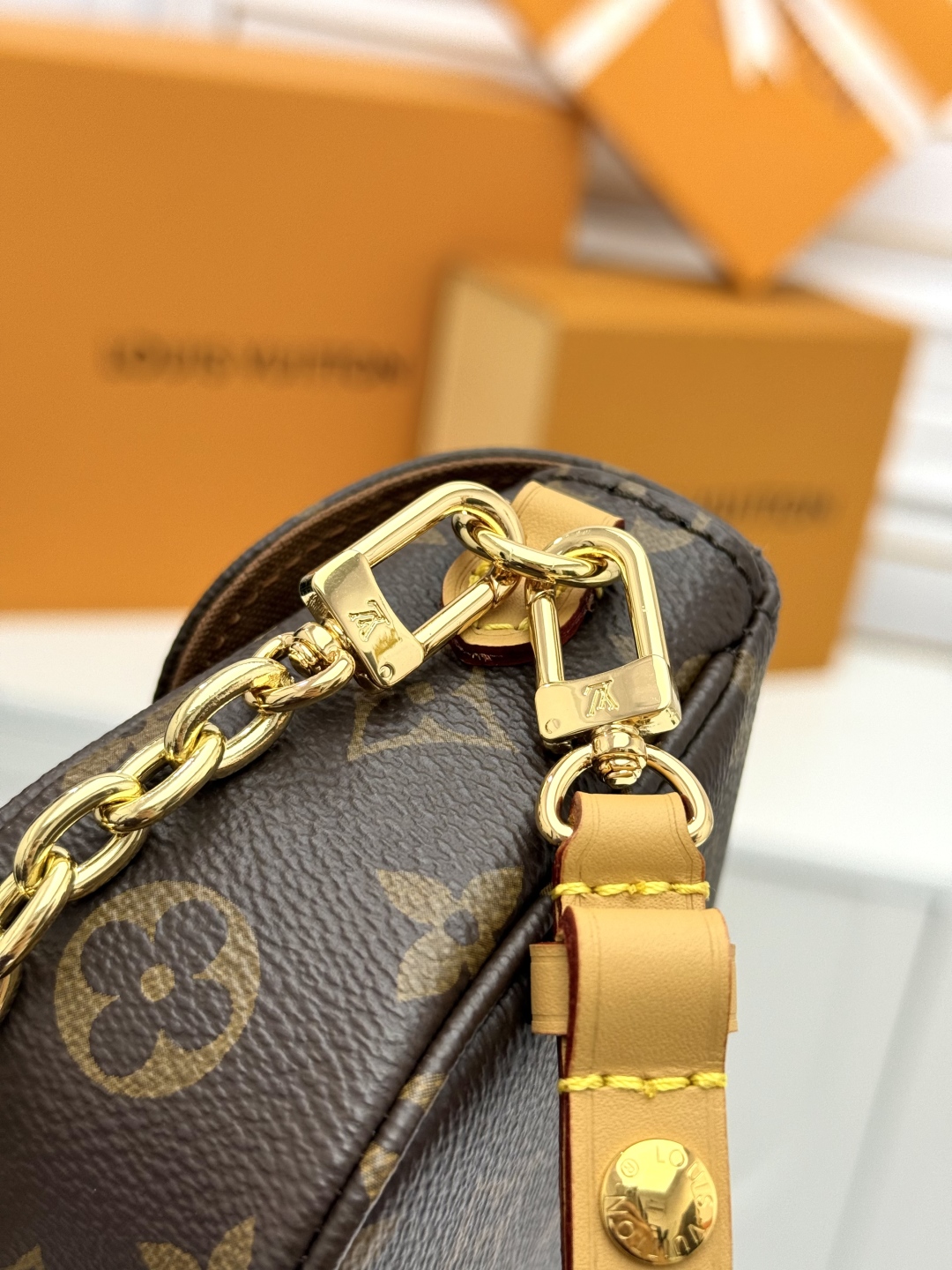 [TOP]Designer Wallet on Chain Ivy - Brown - Gorchic - $195.99