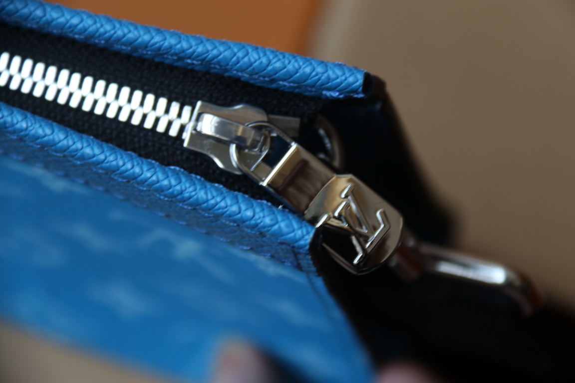 [TOP]Designer Gaston Wearable Wallet/Shoulder Bag - Blue - Gorchic - $168.99