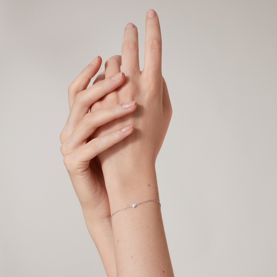 Cartyer d'Amour Bracelet Cartyer Bracelet, White gold, diamonds, Classic size - Gorchic - $48.99