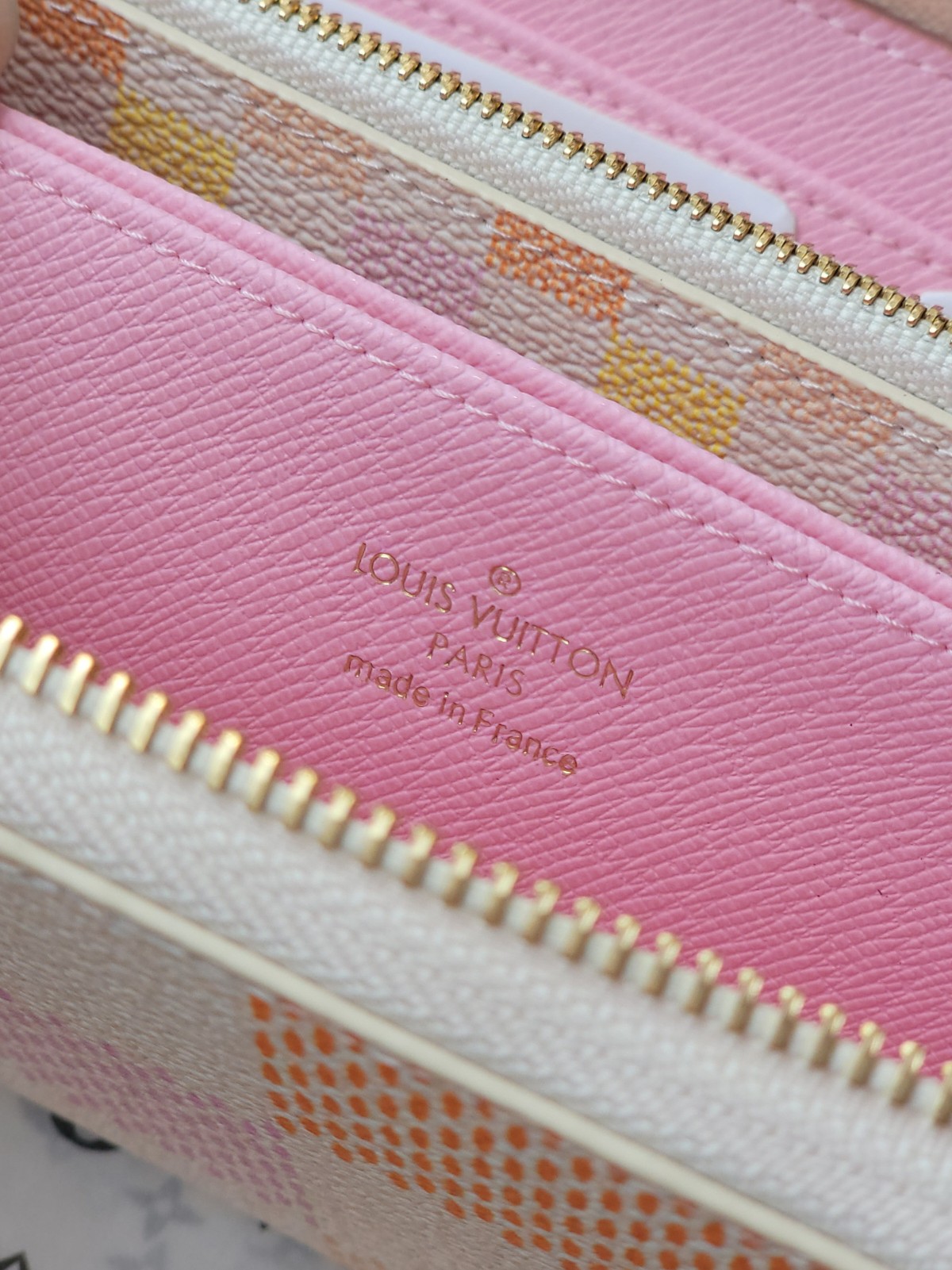 [TOP]Designer Zippy Vertical Wallet - Gorchic - $142.99