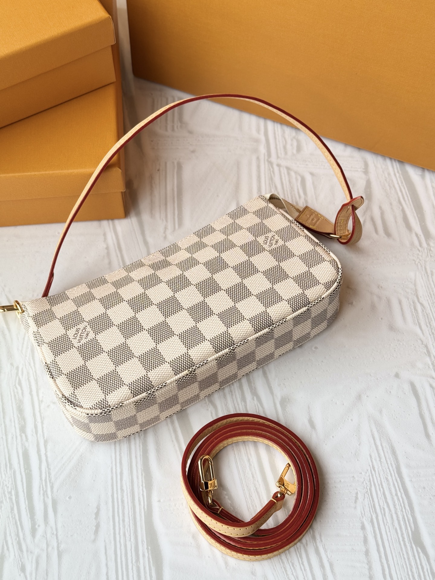 [TOP]Designer Damier Azur Pochette Accessoires Shoulder Bag - White - Gorchic - $147.99