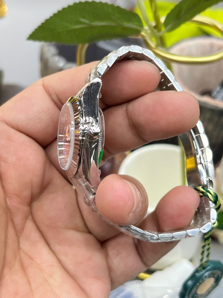 Rolex Datejust Rolex watch, Oystersteel, White Gold, Classic Size - Gorchic - $99.99