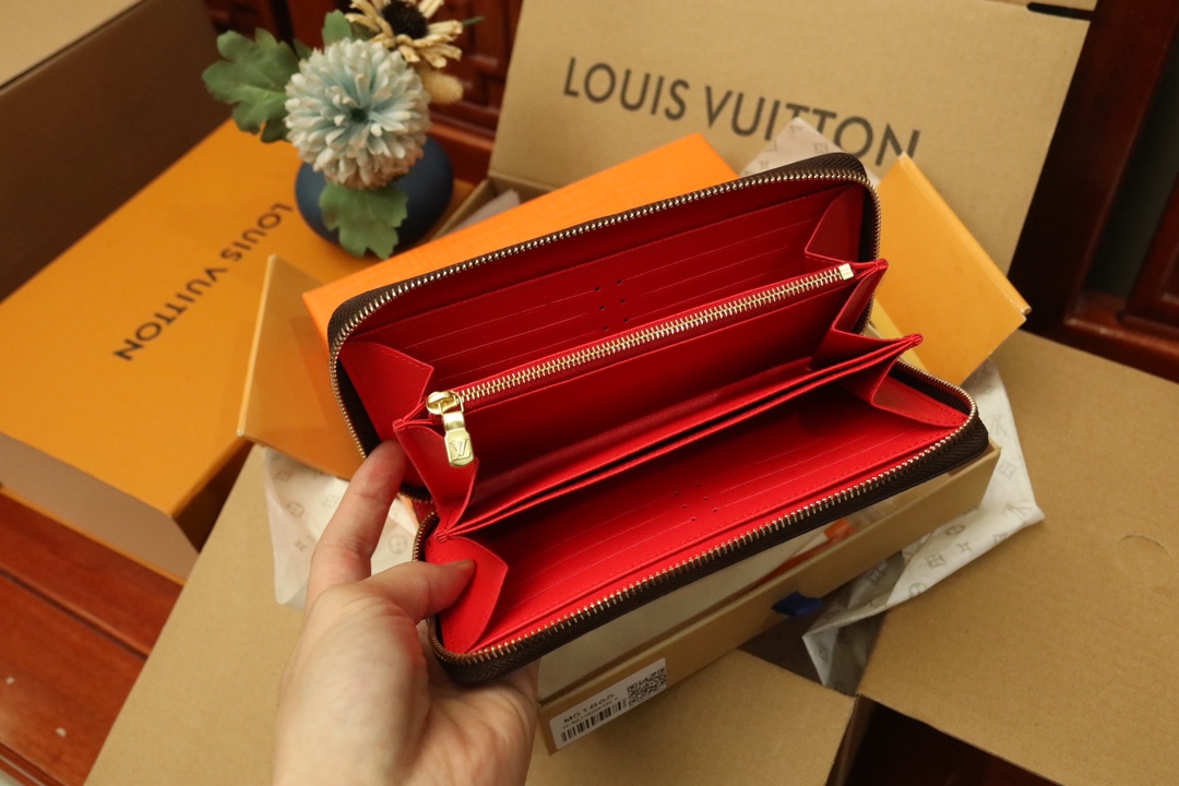 [TOP]Designer Yayoi Kusama Zippy Wallet - Monogram Multicolor - Gorchic - $136.99