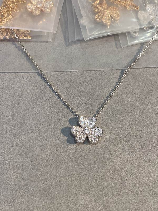 VAC Frivole pendant Necklace - Gorchic - $44.99