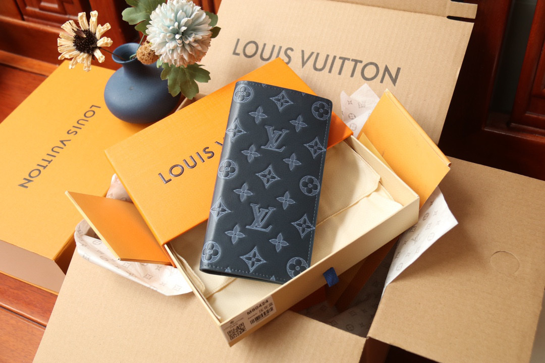 [TOP]Designer Monogram Wallet in Navy - Gorchic - $136.99