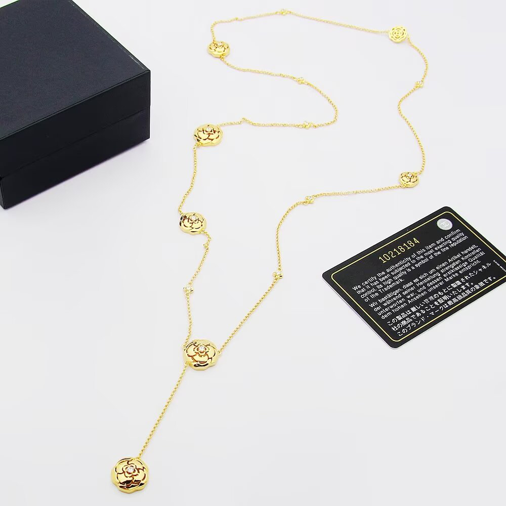 CC Inspired  Les infinis de Camélia necklace - Gorchic - $44.99