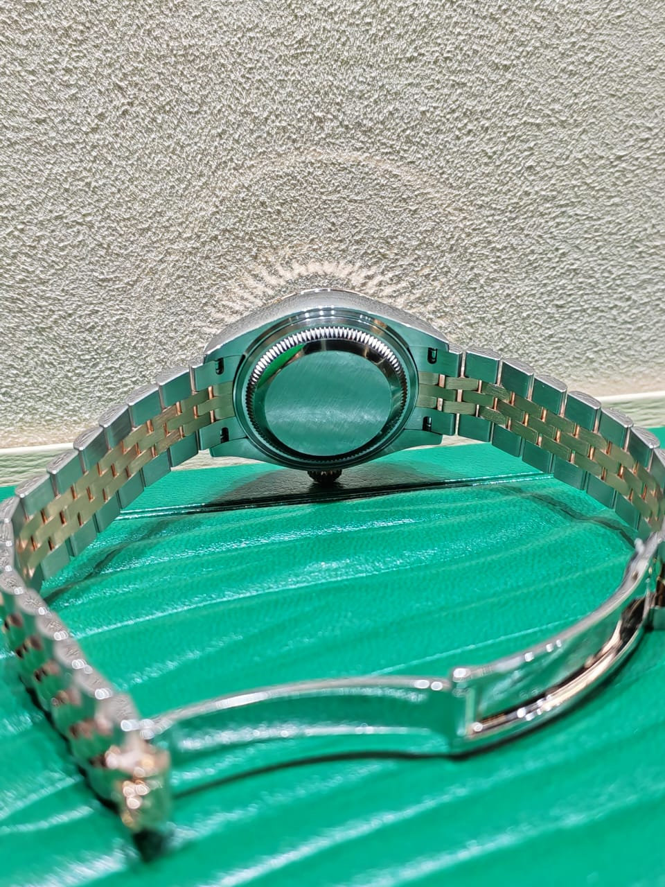 Rolex Datejust Rolex watch, Oystersteel, Rose Gold, Classic Size - Gorchic - $109.99