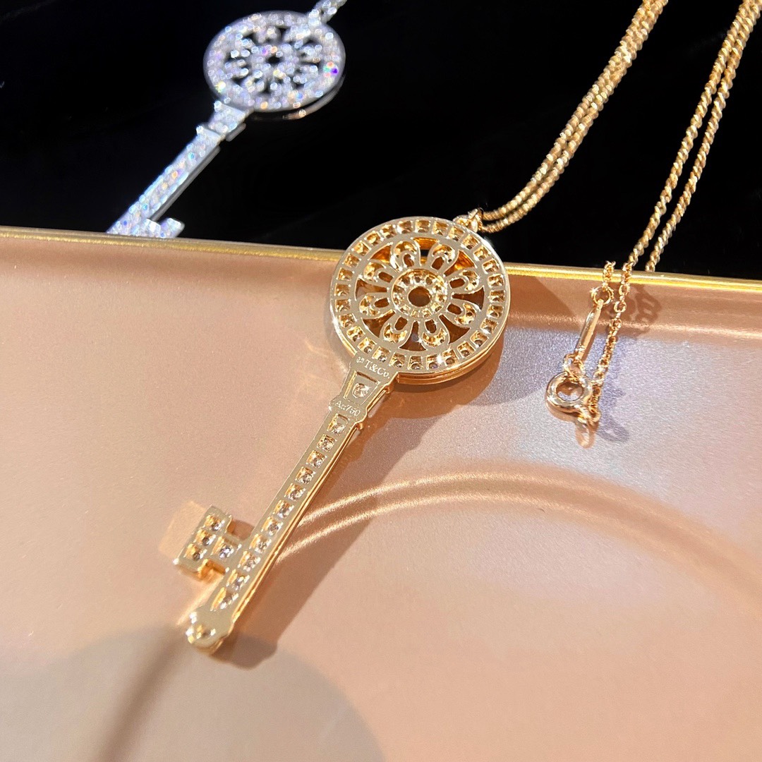 T.F. Keys Petals key pendant Necklace - Gorchic - $44.99