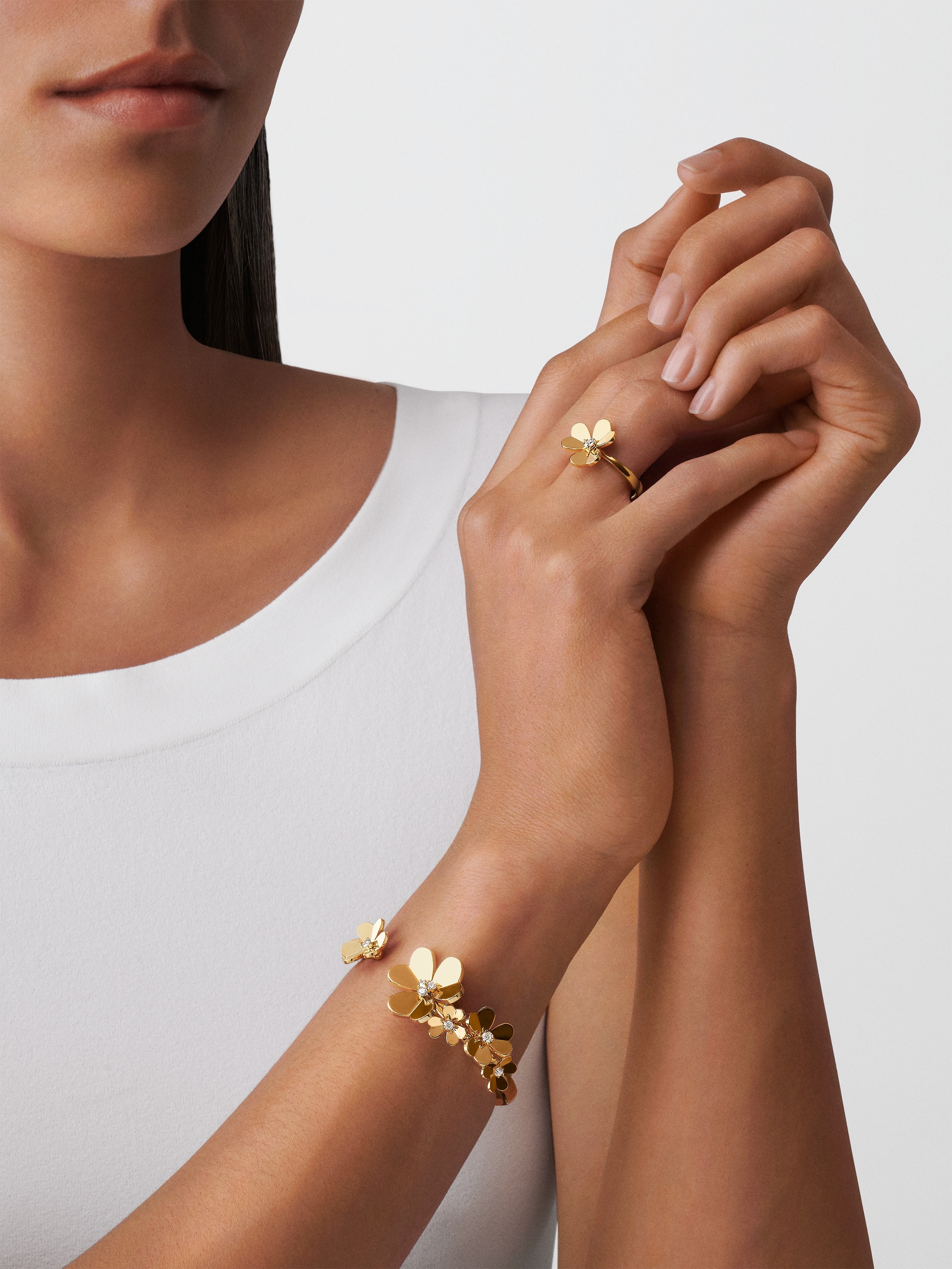 VAC Vinatge Frivole bracelet, Yellow gold, diamonds, Medium model - Gorchic - $48.99