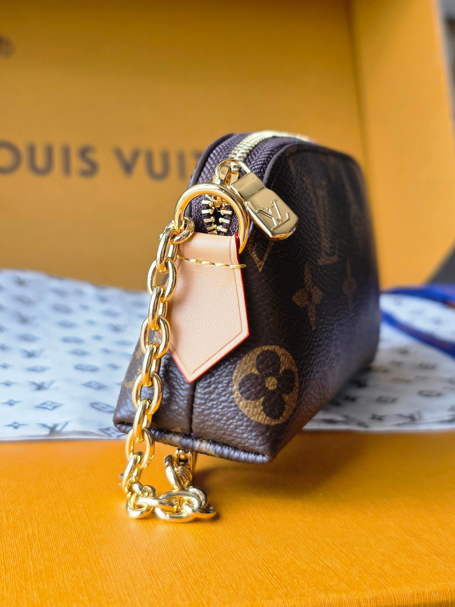 [TOP]Designer Lipstick Makeup Storage Bag - Brown - Gorchic - $163.99