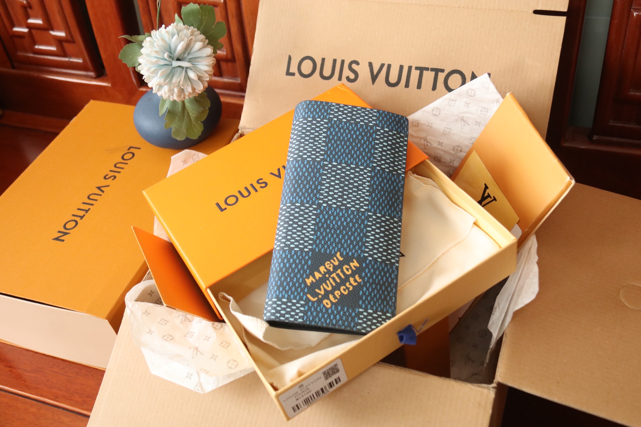 [TOP]Designer Pocket Organizer Damier Heritage Blue - Gorchic - $120.99