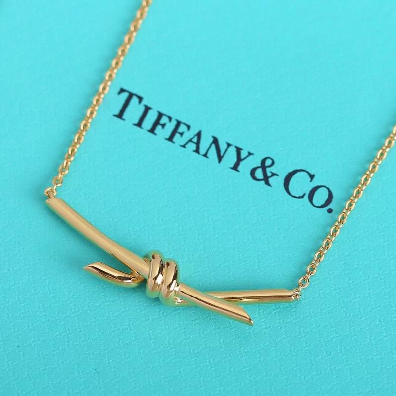 T.F. Knot Pendant Necklace - Gorchic - $44.99