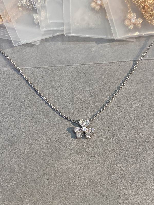 VAC Frivole pendant Necklace - Gorchic - $44.99