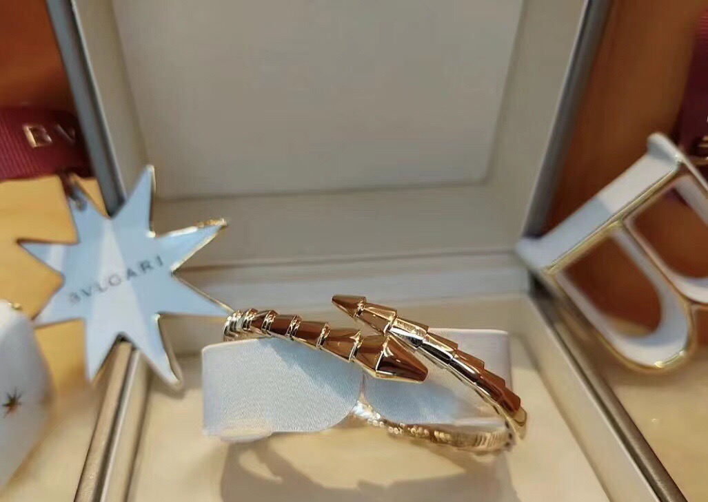 BV Serpenti Viper Bracelet - Gorchic - $48.99