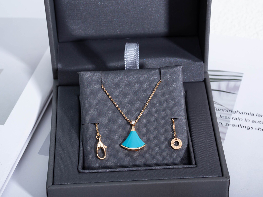 BV DIVAS'DREAM Necklace - Gorchic - $44.99