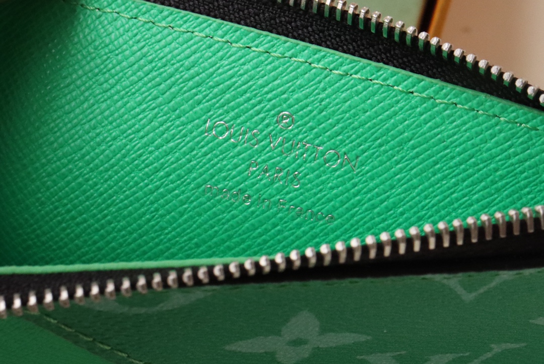 [TOP]Designer Taigarama Green Coin & Business Card Holder Men's Wallet - Gorchic - $120.99