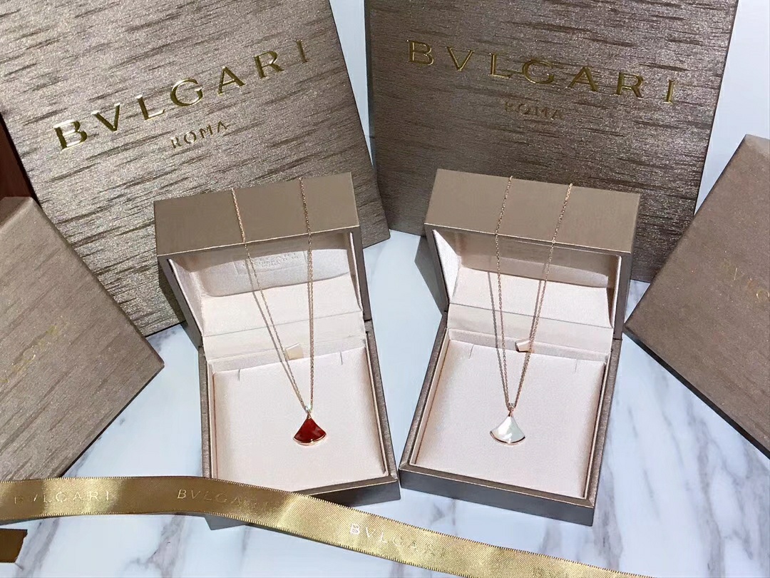 BV DIVAS'DREAM Necklace - Gorchic - $44.99