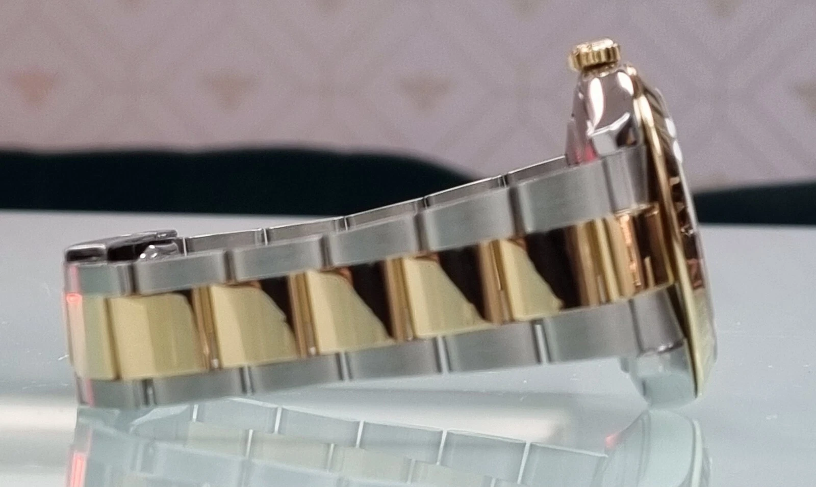 Rolex Datejust Rolex watch, Oystersteel, Yellow Gold, Diamonds, Classic Size - Gorchic - $118.99