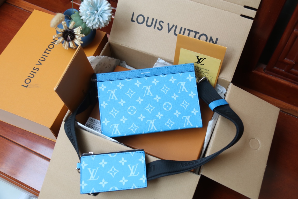 [TOP]Designer Gaston Wearable Wallet/Shoulder Bag - Blue - Gorchic - $168.99