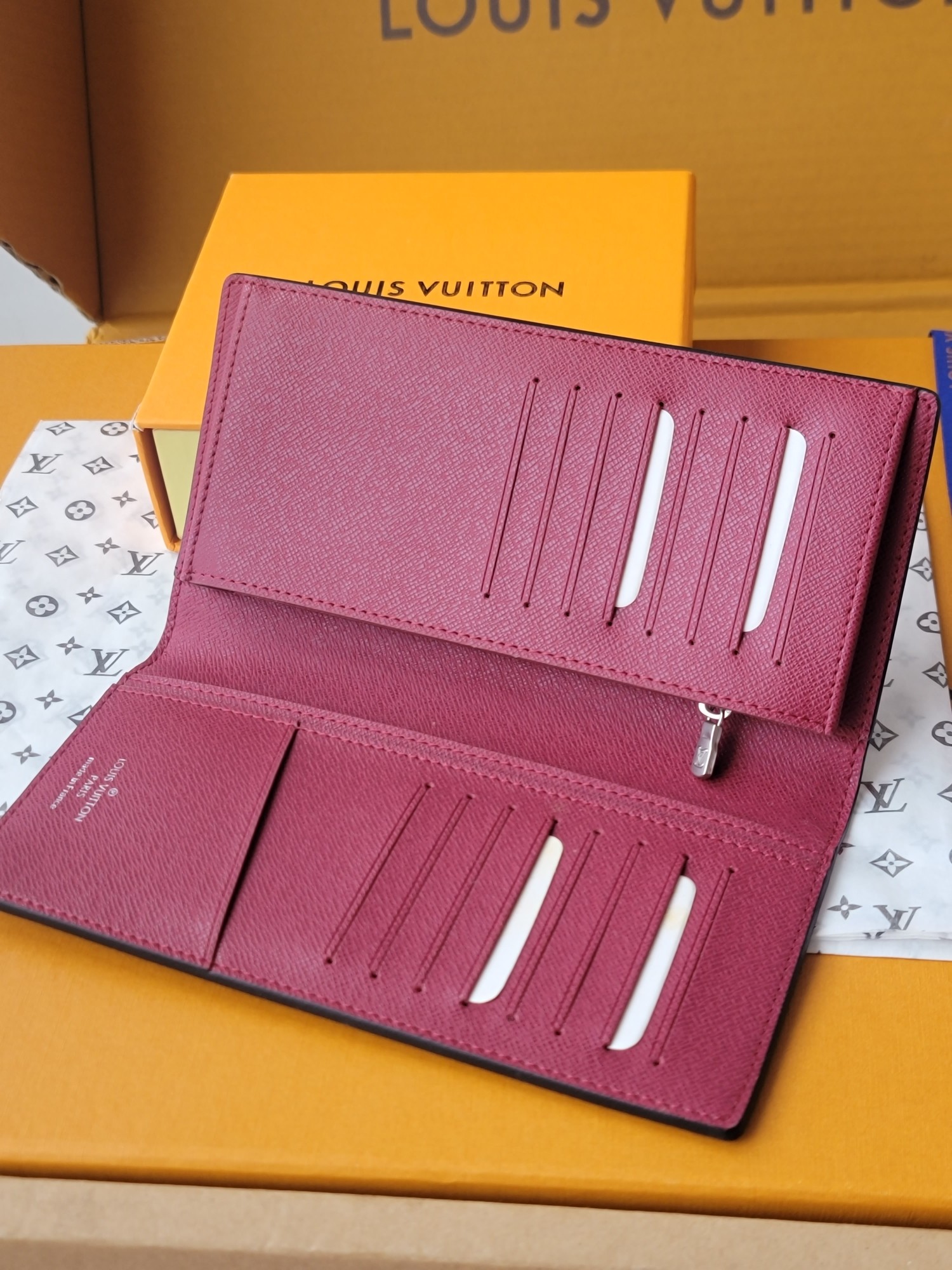 [TOP]Designer Brazza Wallet in Inlaid V Taiga Leather - Grey - Gorchic - $136.99