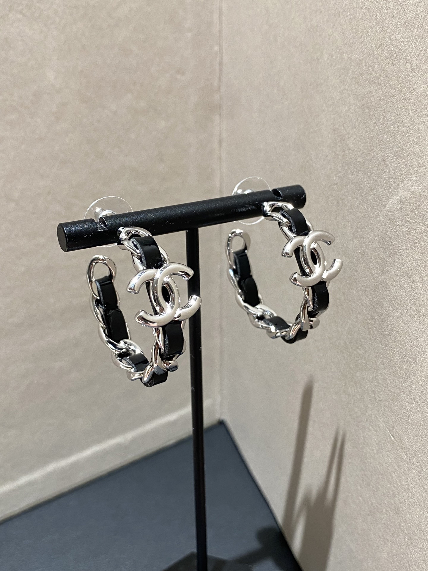 CC Inspired earrings - Gorchic - $44.99