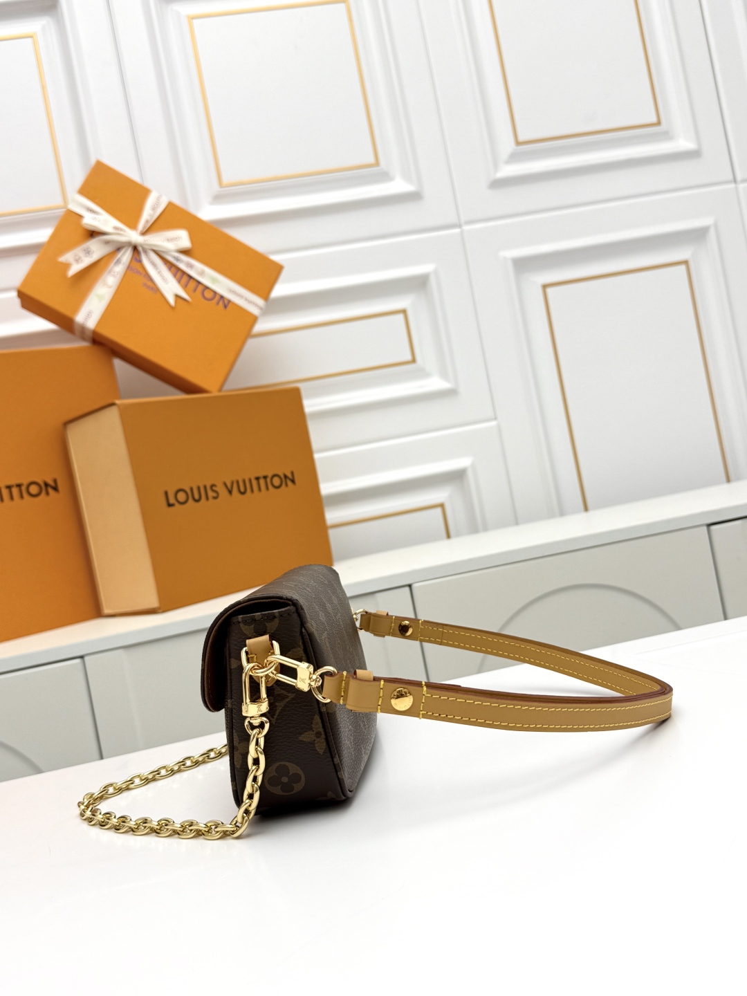 [TOP]Designer Wallet on Chain Ivy - Brown - Gorchic - $195.99