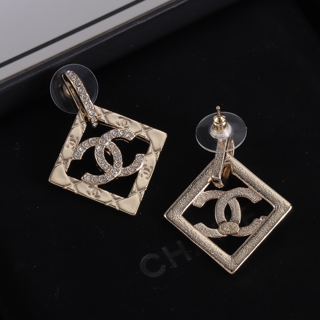 CC Inspired earrings - Gorchic - $44.99