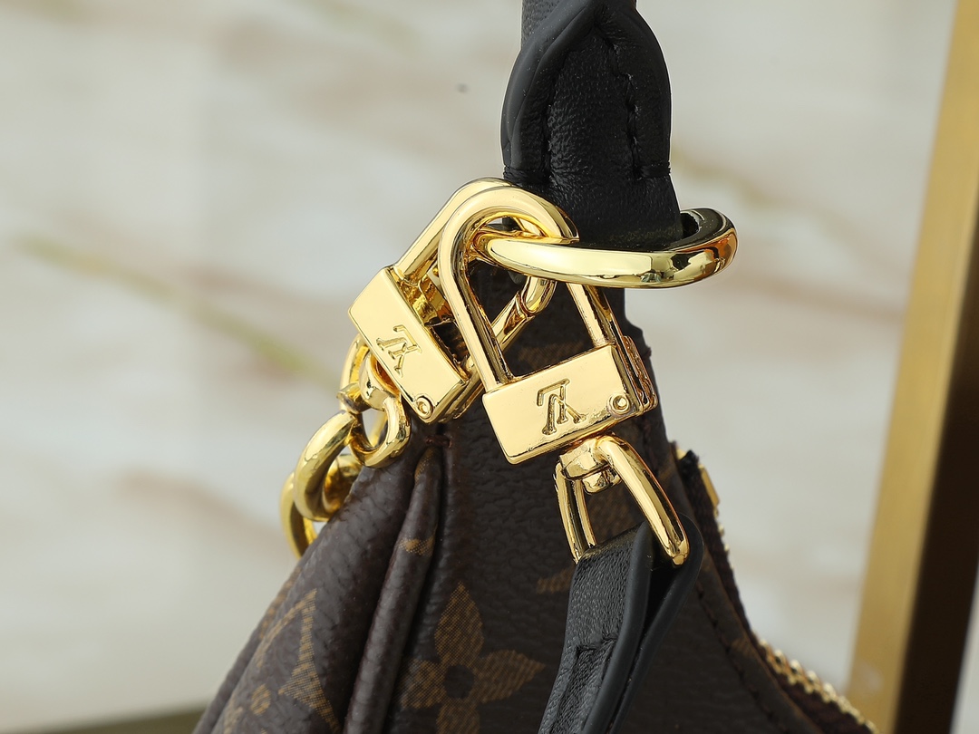 Designer Catchy PM Handbag - Gorchic - $107.99