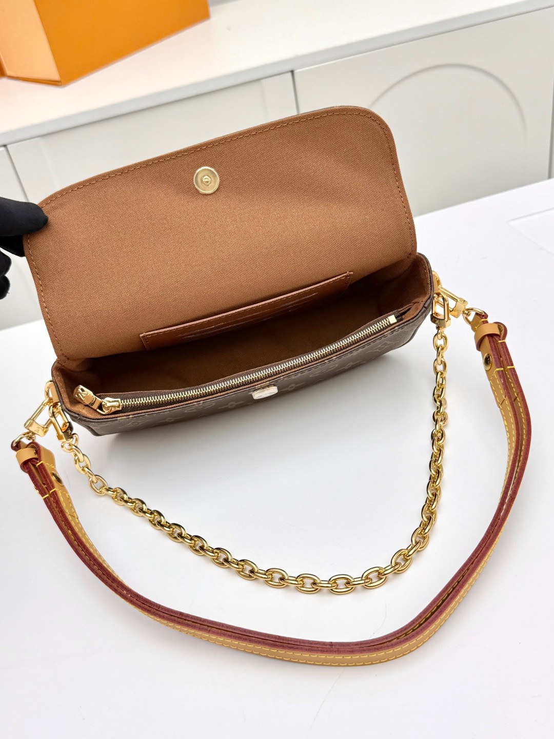 [TOP]Designer Wallet on Chain Ivy - Brown - Gorchic - $195.99