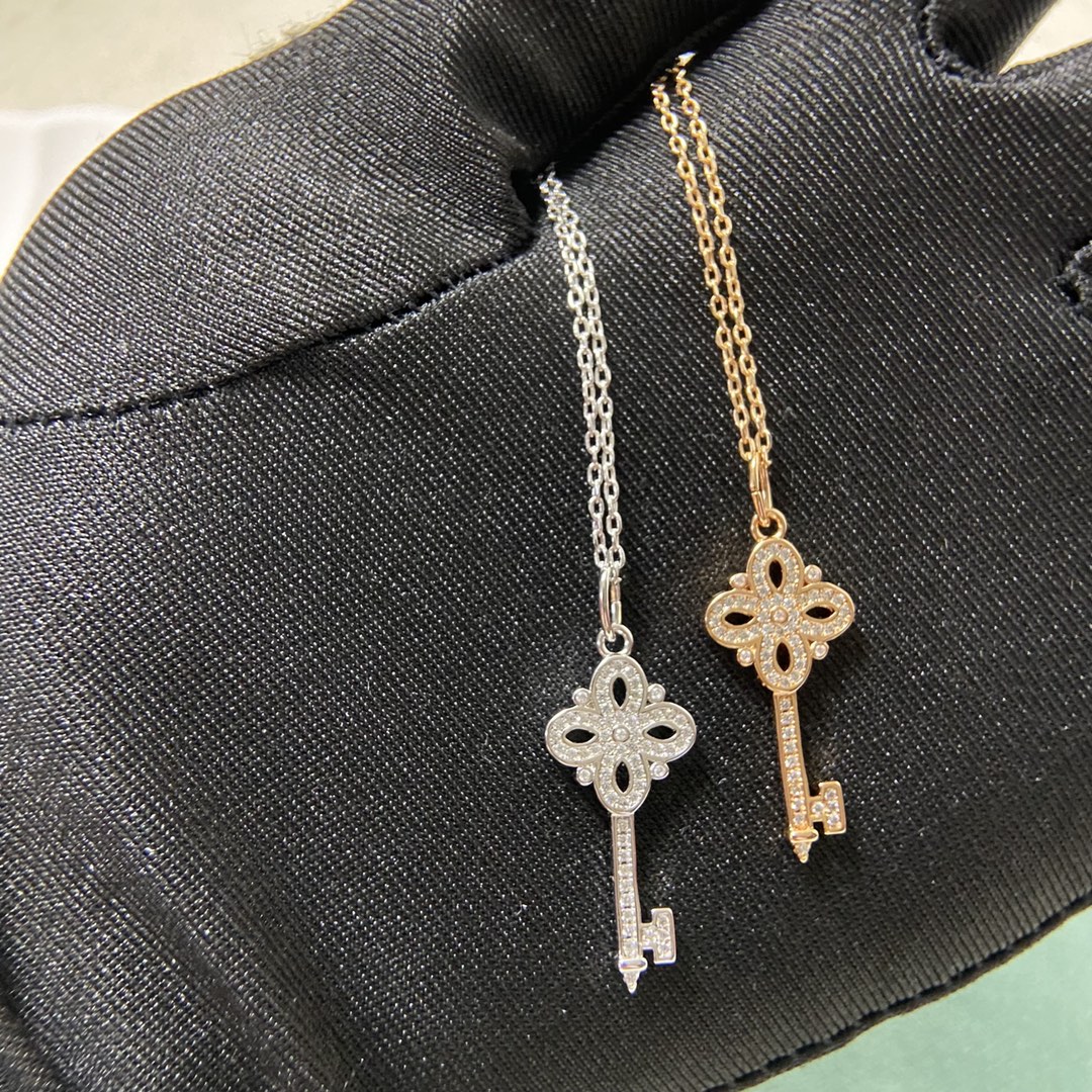 T.F. Keys T.F. Victoria® Key Necklace - Gorchic - $44.99