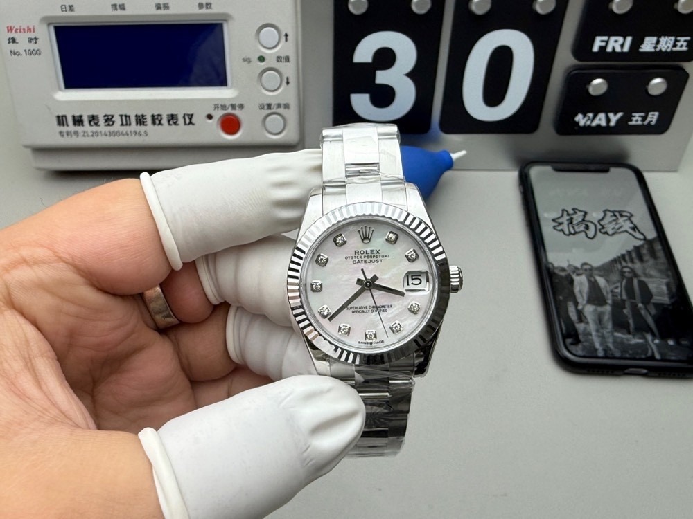 Rolex Datejust Rolex watch, Oystersteel, White Gold, Classic Size - Gorchic - $99.99