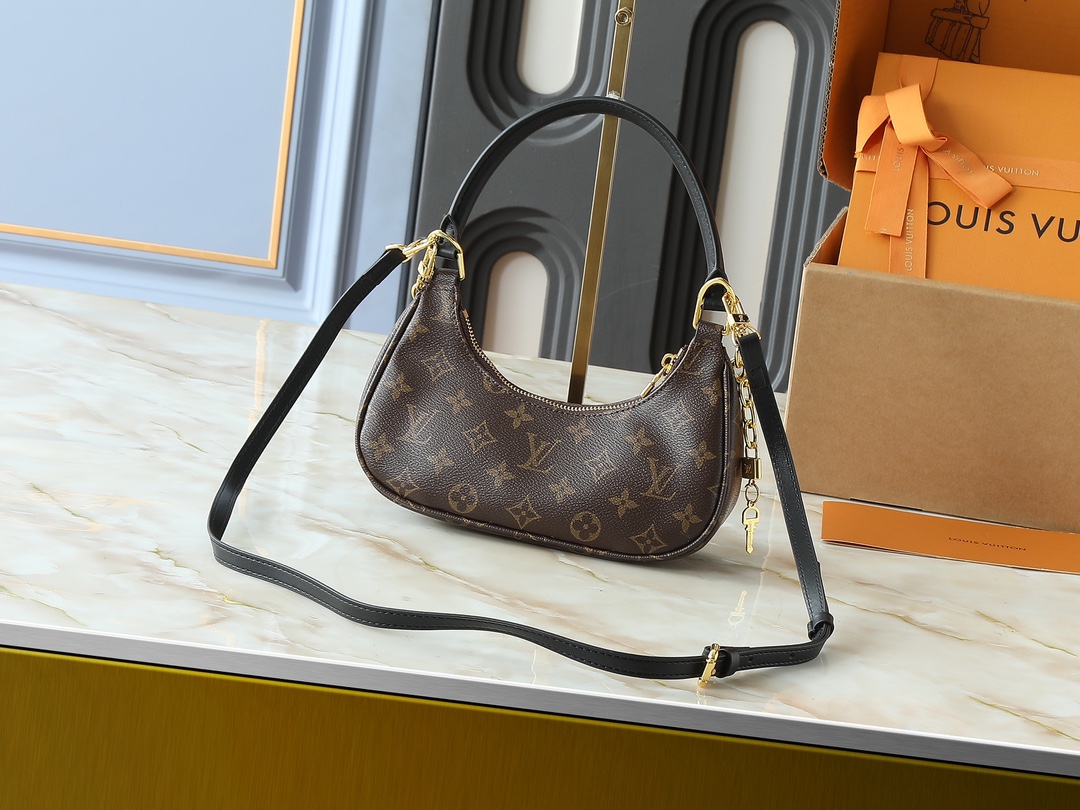 Designer Catchy PM Handbag - Gorchic - $107.99