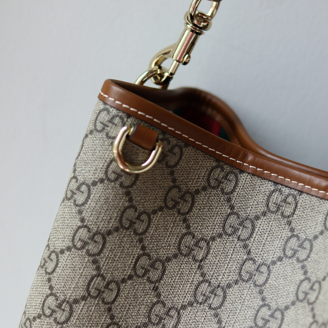 [TOP]Double-G GG Emblem bucket bag - Small - Gorchic - $286.99