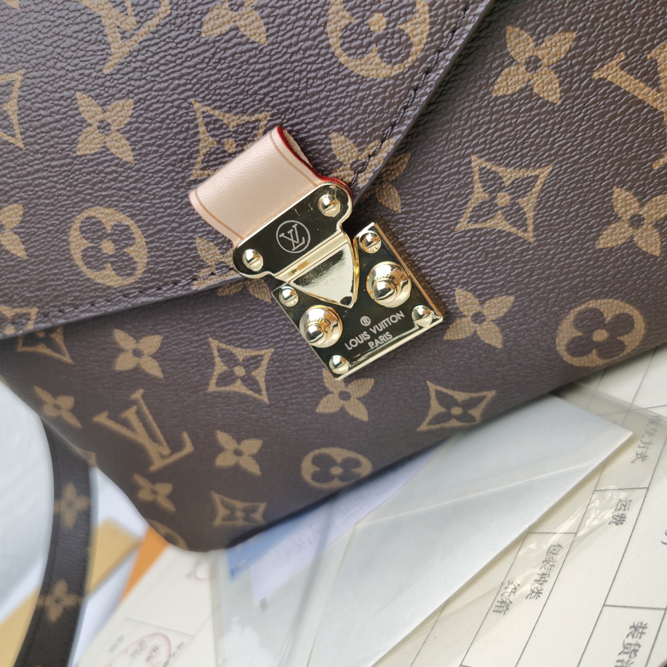 Designer Monogram Metis Pochette Monogram Brown - Crossbody Bag - Gorchic - $117.99