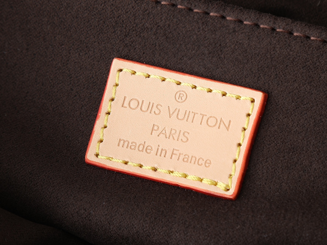 Designer Monogram Pochette Metis East West - Bag - Gorchic - $118.99