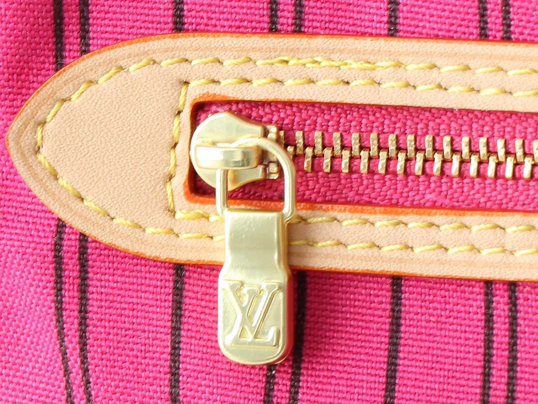 Designer Monogram Neverfull MM Classic Bag - Gorchic - $110.99