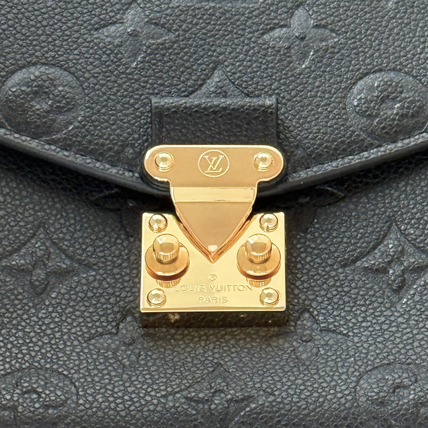 Designer Monogram Empreinte Monogram Leather Black Pochette Métis - Bag - Gorchic - $127.99