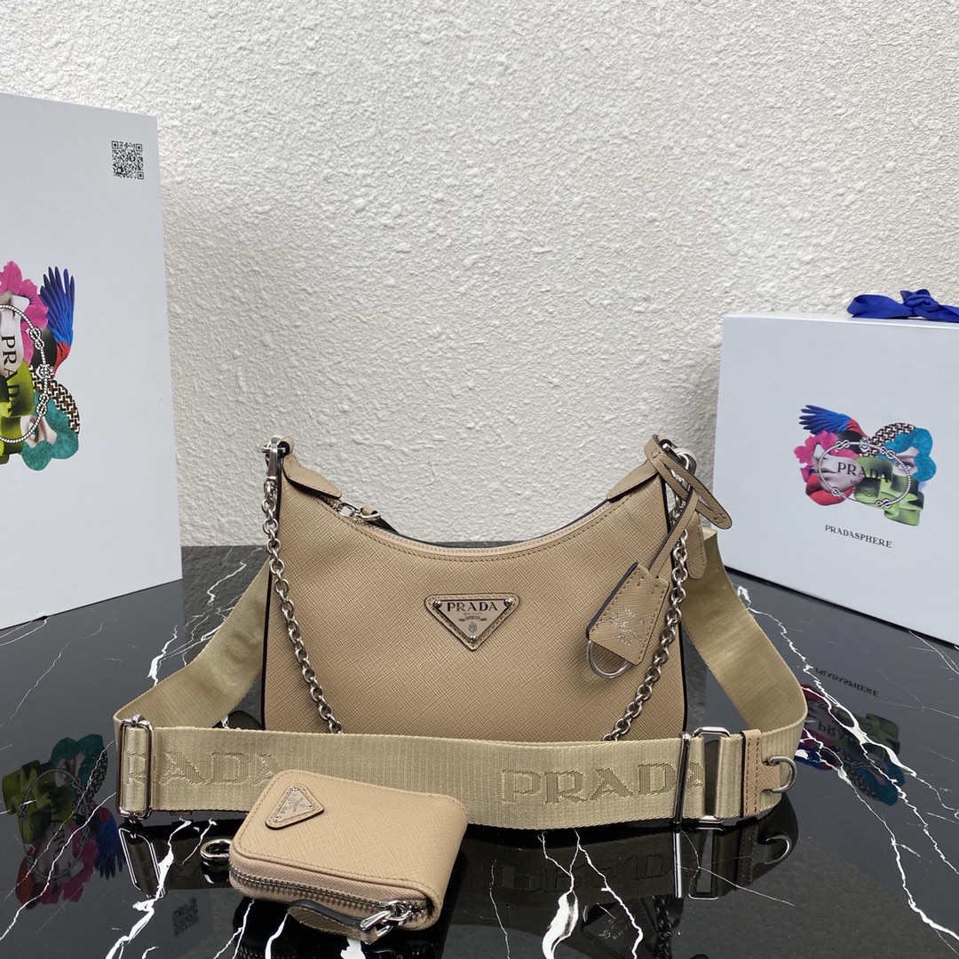 Saffiano texture Re-Edition 2005 Saffiano Leather Bag - Gorchic - $103.99
