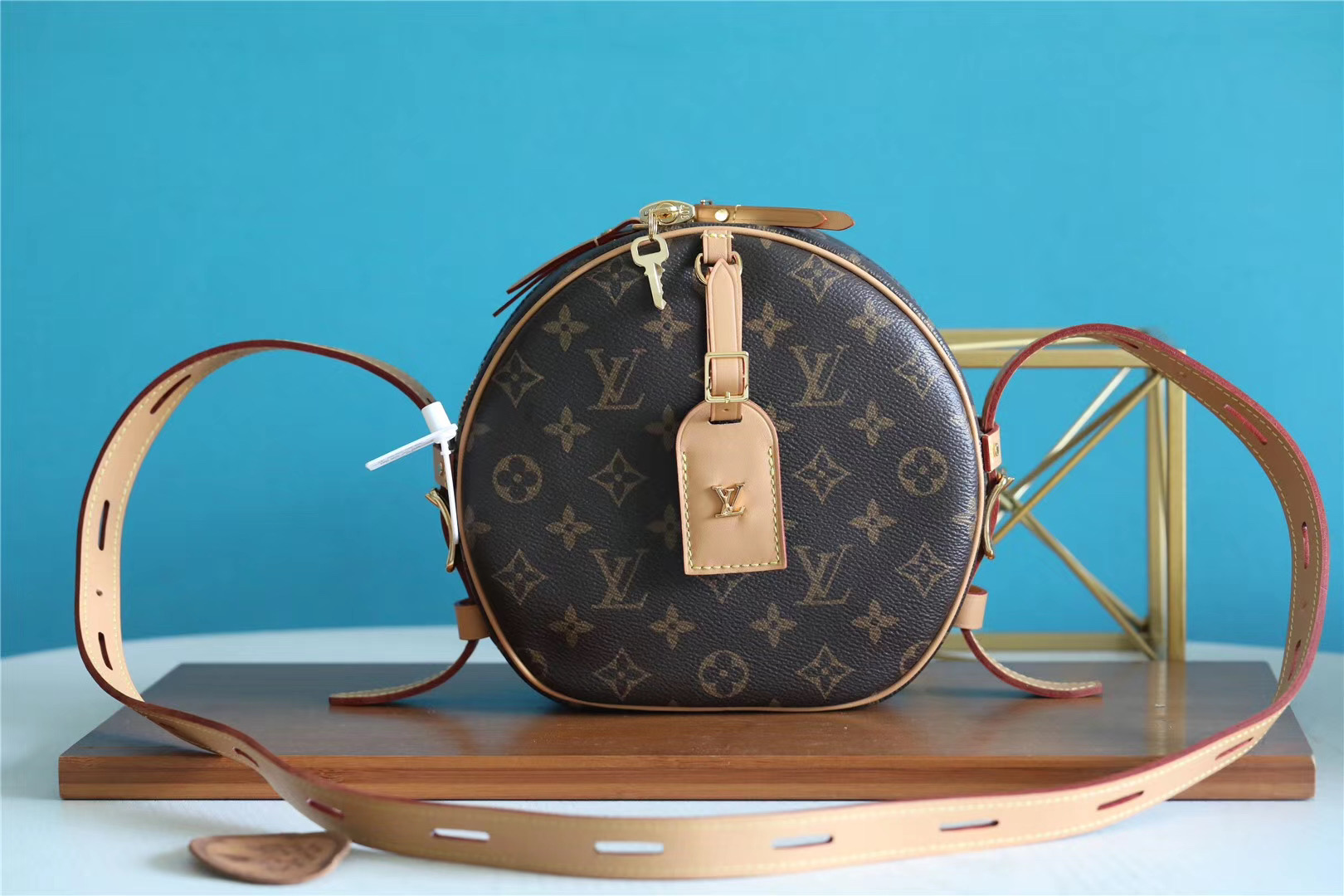 Designer Monogram Boite Chapeau Souple MM Bag - Gorchic - $124.99