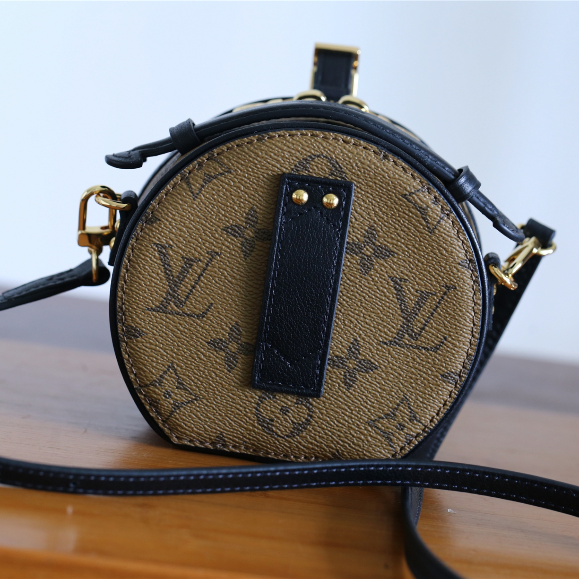 Designer Monogram REVERSE MINI BOITE CHAPEAU BAG - Gorchic - $122.99