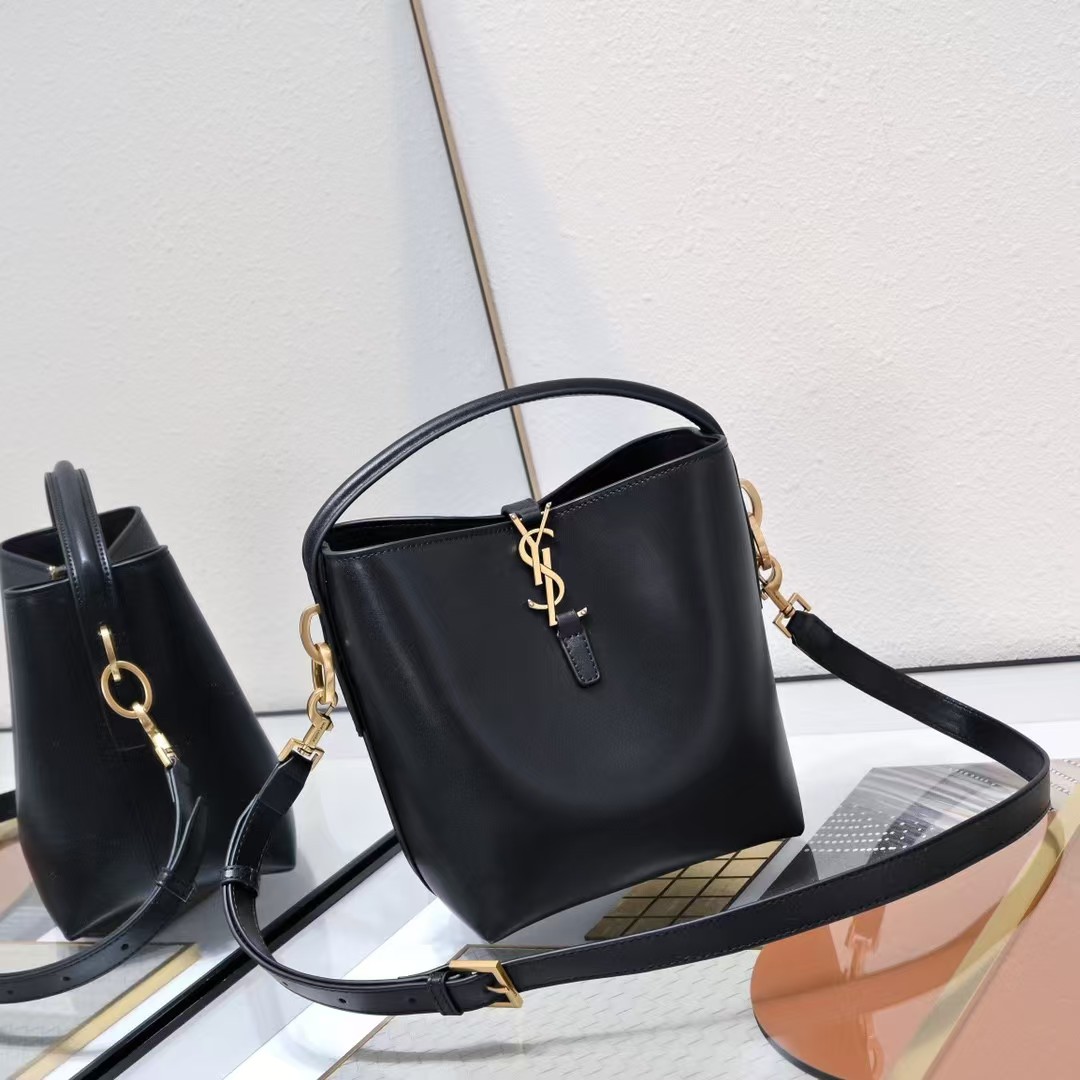 Lady Designer Le 37 Small Bag in Shiny Leather - Gorchic - $145.99