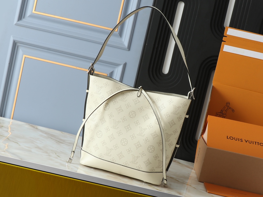Designer Monogram Flore White Bag - Gorchic - $137.99