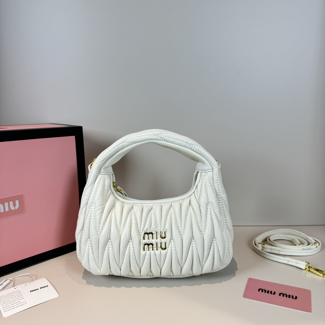 MU Wander matelassé nappa leather hobo bag handbag - Bag - Gorchic - $114.99